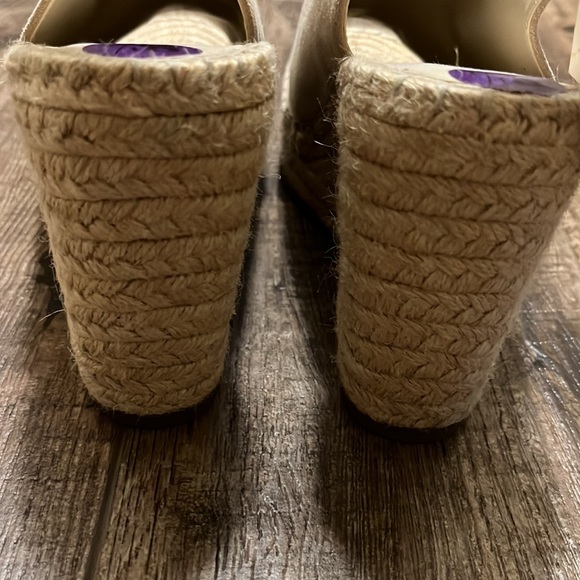 NWT KENNETH COLE WEDGES 8 1/2 - Picture 5 of 13